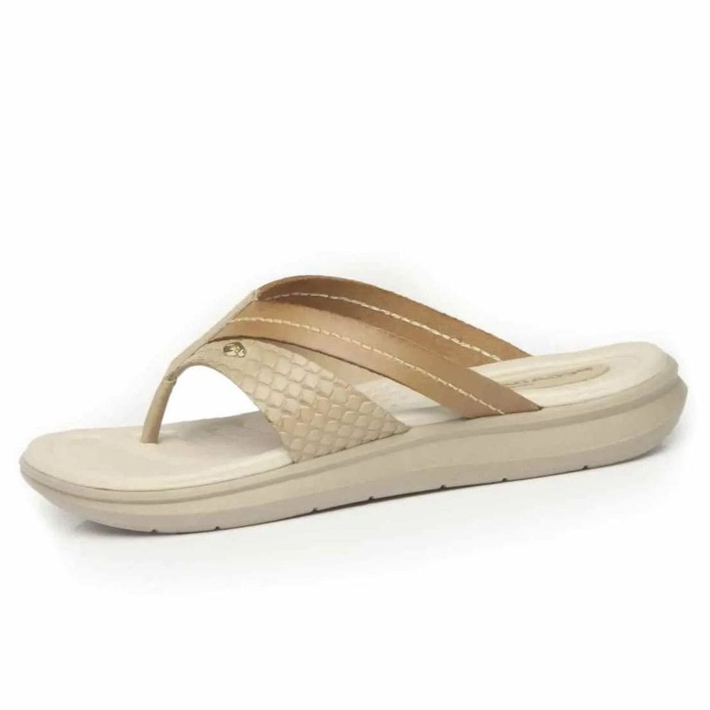 Chinelo Feminino em Couro Conforto de Dedo Pegada