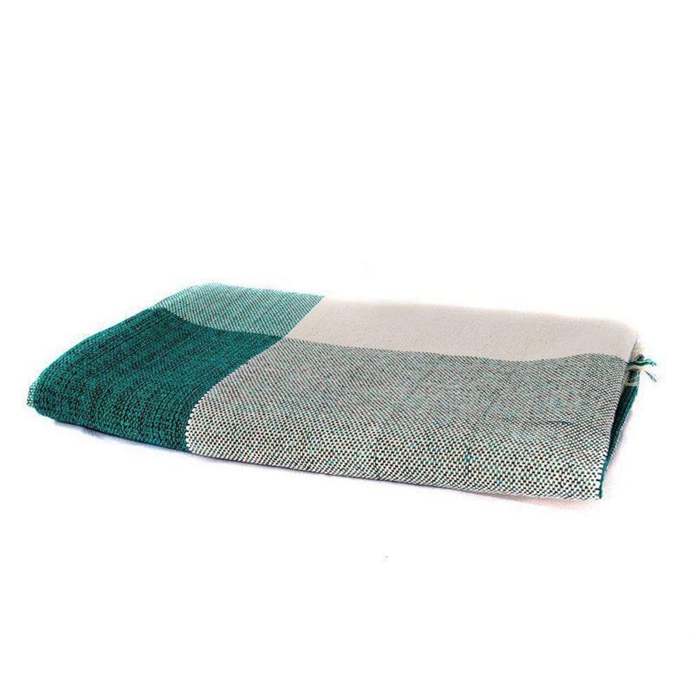 Kit Com 2 Mantas Para Decoração Em Algodão Verde Com Bege