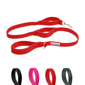 Dog Leash Shed Defender Standard de 1,5 m com 3 alças acolchoadas vermelhas