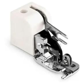 Calcador Overloque Com Faca Para Maquina De Costura Domestica - Rct-10l