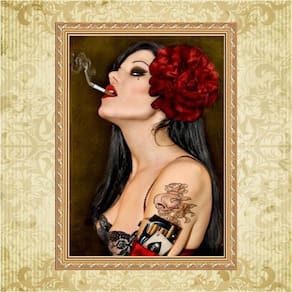 Quadro Moldura Dourada Pombagira Fumando 45X34Cm
