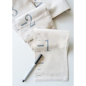 Gráfico de crescimento Ruler White Loft Canvas, cor natural com caneta