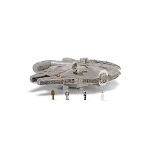 Brinquedo STAR WARS Micro Galaxy Squadron Assault Millennium Falcon