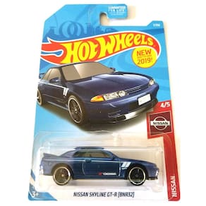 Modelo de carro fundido sob pressão Hot Wheels Nissan Skyline GT-R 2019