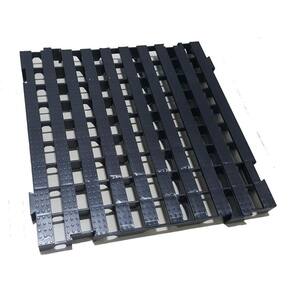 Estrado Plástico Preto em PP 4,5x50x50cm - Estoques e Mais