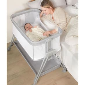 Berço AmourLight Baby Bedside Sleeper com rodas e armazenamento