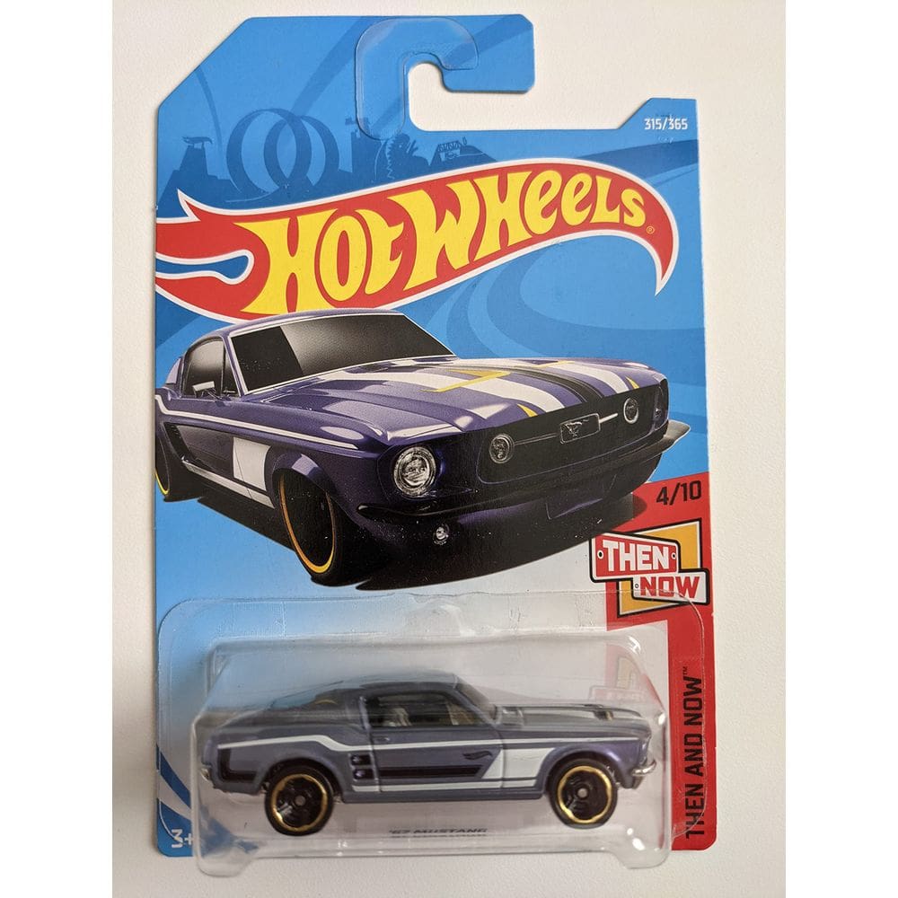 Toy Hot Wheels antes e agora 4/10 Purple `67 Mustang 315/365