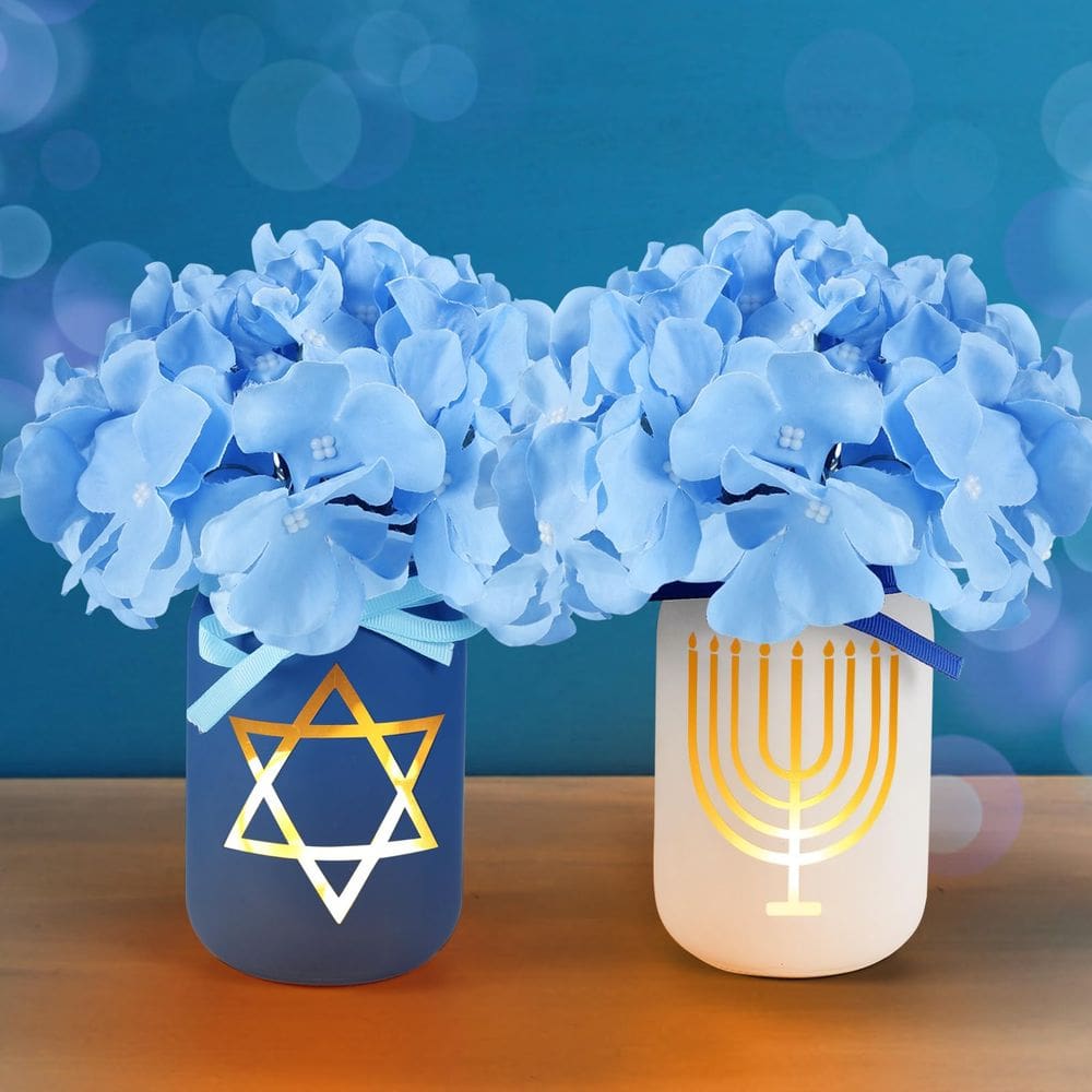 Mason Jar Hanukkah Decorations Acostop com 2 flores azuis