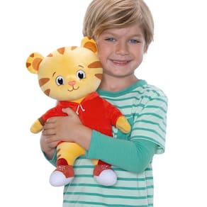 Brinquedo de pelúcia Daniel Tiger`s Neighborhood Cuddle Uddle Up 30 cm de altura