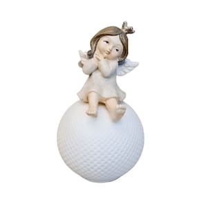 Menina Moon Decor