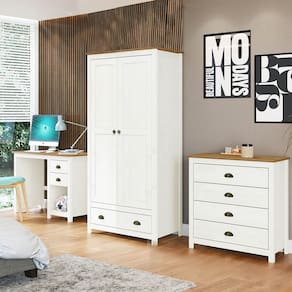 Conjunto Quarto: Guarda-Roupa 2 Portas, Escrivaninha, Cômoda 4 Gavetas Branco/Freijó Topázio Madeira Pinus - Finestra