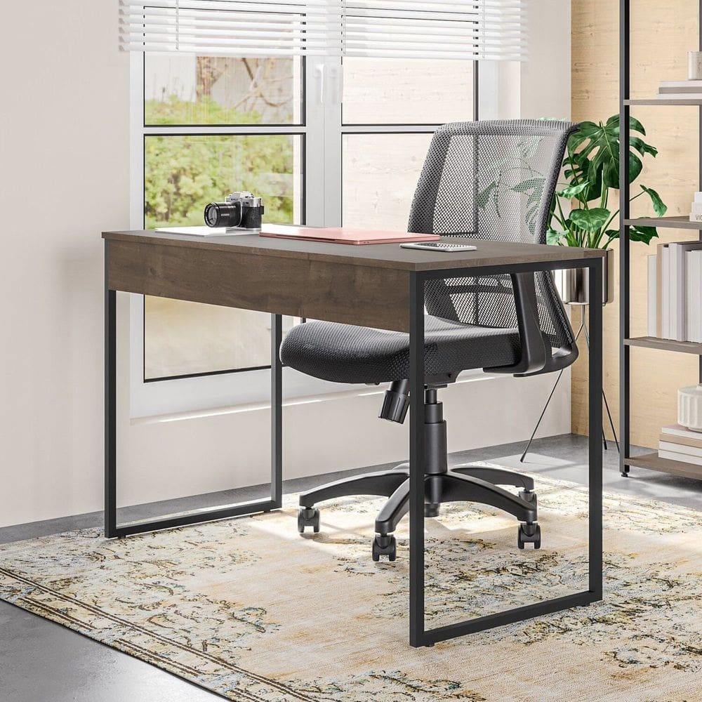 Mesa com Pé de Aço para Escritório Design Moderno Branco/Preto