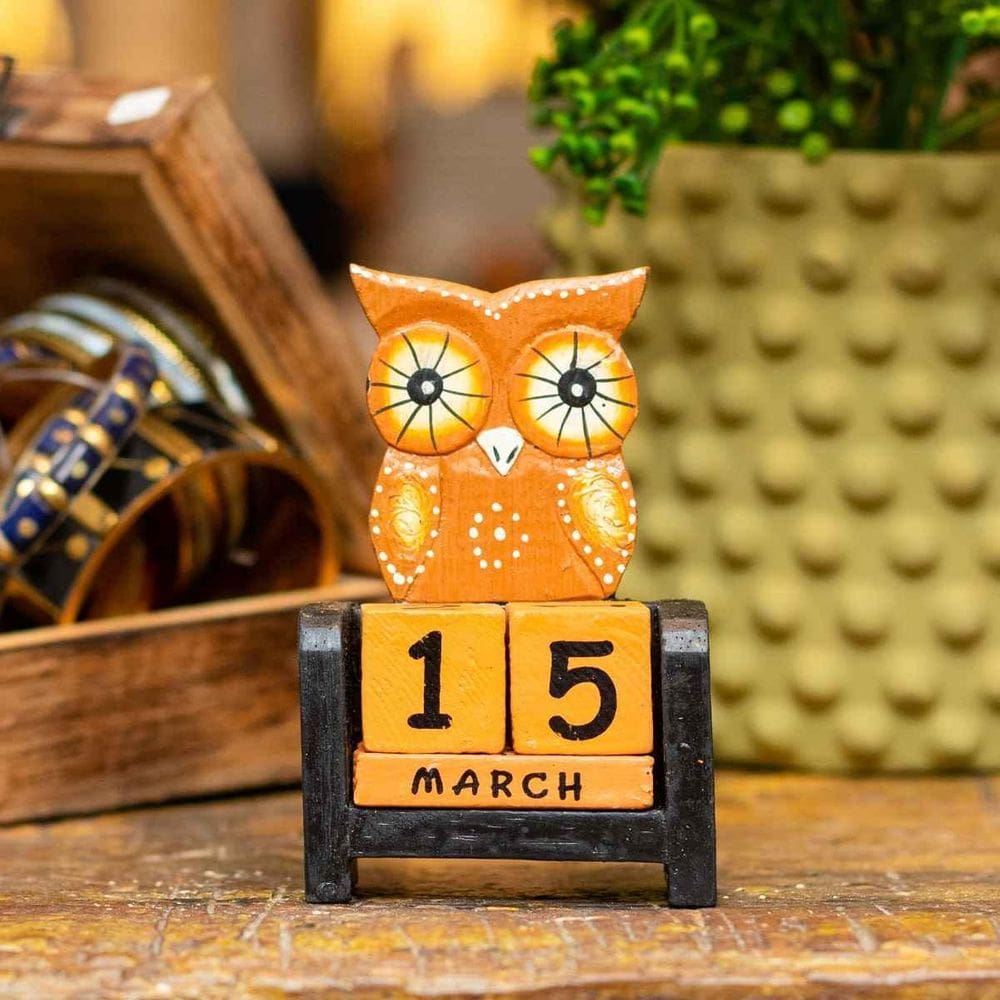 Calendário Coruja Marrom De Madeira Balsa Importado De Bali
