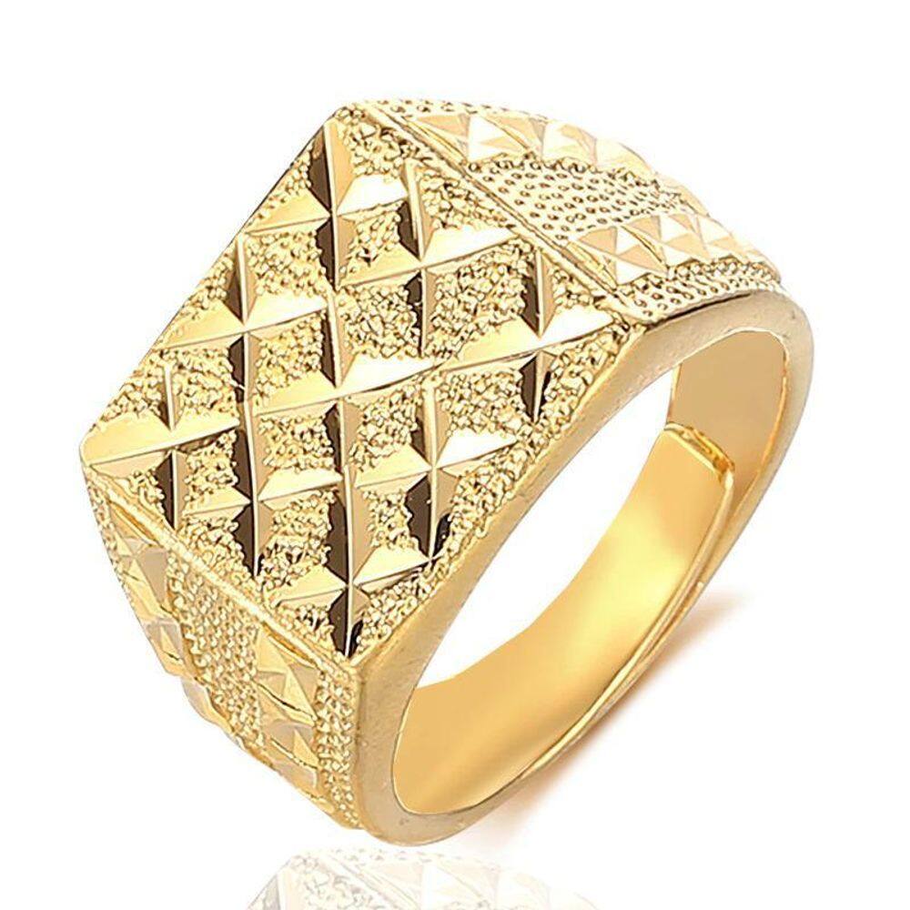 Anel Dourado Trabalhado Banhado A Ouro Ajustável
