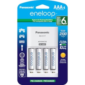 Pacote de carregador de bateria Panasonic K-KJ17M3A4BA com 4 envelopes AAA