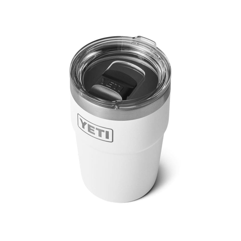 Copo YETI Rambler 473ml empilhável isolado a vácuo branco