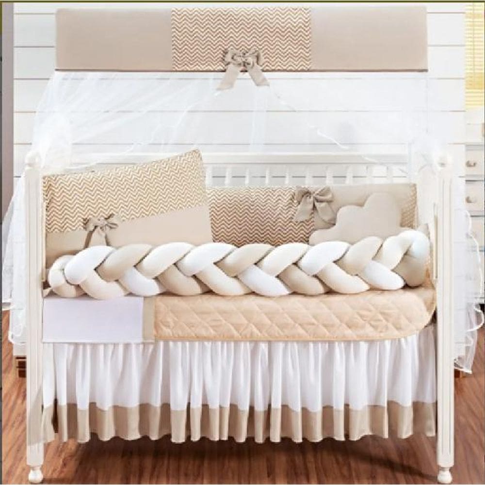 Kit Berço E Trança Lateral Completo 12 pç Para Menino E Menina Doce Bebê Bege Com Saia Box E Mosquiteiro