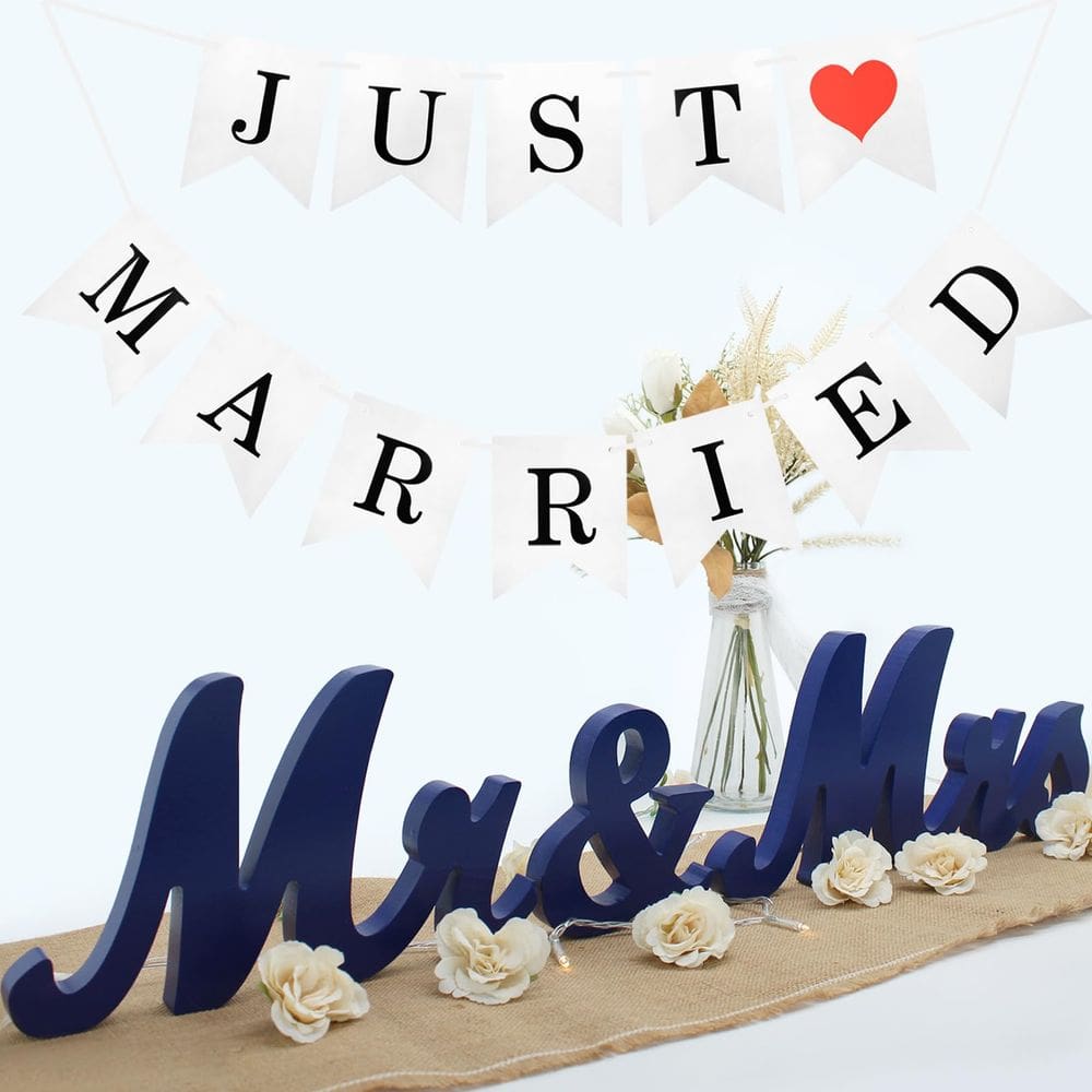 Mesa de casamento Mr Mrs Sign com banner Just Married azul marinho