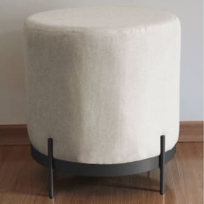 Puff Compacto Estofado Linho Base de Metal - Vibe Bege