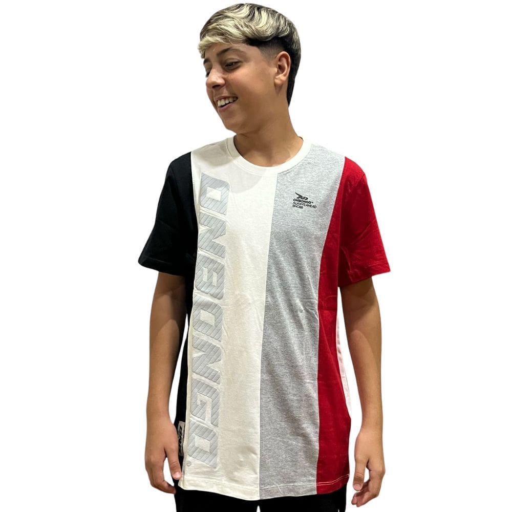 Camiseta Masculina Onbongo Four Laque Vermelha ON266 Vermelho