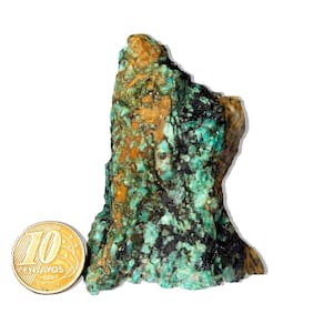 Esmeralda na Matriz Turmalina Bruta Natural 100 a 150g 8cm
