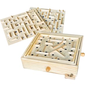 Maze Game Sterling Games Wooden Labyrinth com 3 tabuleiros para crianças a partir de 6 anos
