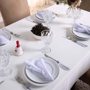 Toalha De Mesa Basic Lisa Oxford Decoração 2,00m X 1,40m Para 6 Lugares Palha 100% Poliéster