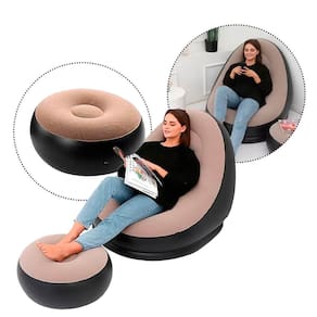 Sofá Poltrona Inflável com Puff – Conforto Ergonômico, Toque Aveludado, Suporte 120kg, Portátil e Ideal para Casa, Viagens e Camping - Bege
