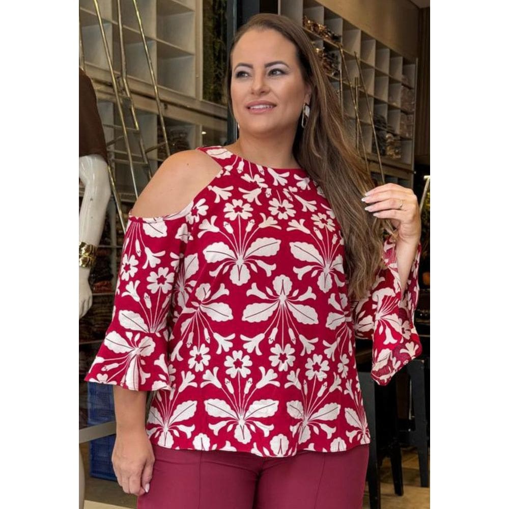 Blusa Plus Size Estampada Ombro Vazado