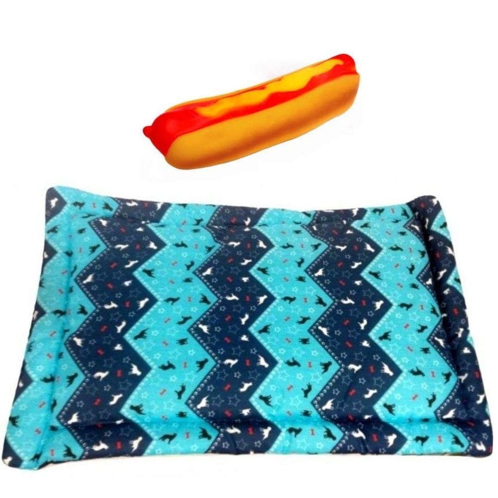 Kit Para Cães E Gatos 1 Colchonete E 1 Brinquedo De Vinil.