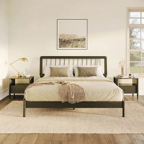 Cama King Size em Madeira de Pinus Frame Preto