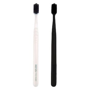 Pack Com 2 Escovas Dentais Kess Pro 6580 Extras Macias Preto e Branco