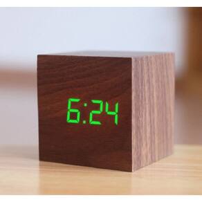 Relogio Despertador Digital Cubo Led Mesa Sound Control Cor:Marrom
