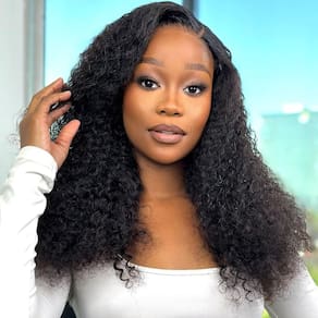 Peruca UCUVIC Curly Bob 18 polegadas, 180% de densidade, cabelo humano loiro