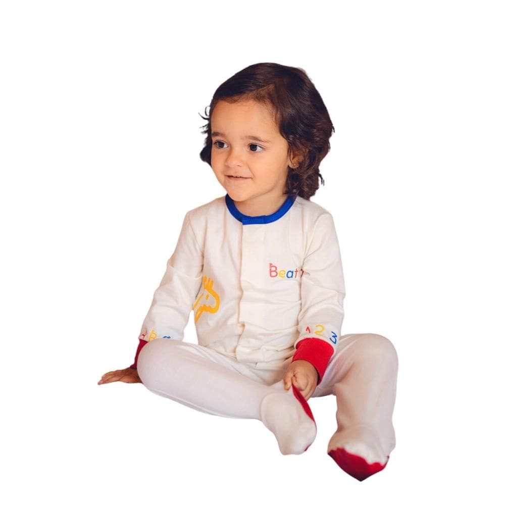 Macacão Magnético Off, detalhes vermelho e azul royal com letras e números nas mangas - Recém nascid