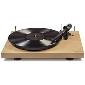Toca-Discos de Madeira Crosley C10ANA com Motor Síncrono de Baixa Vibração, Madeira