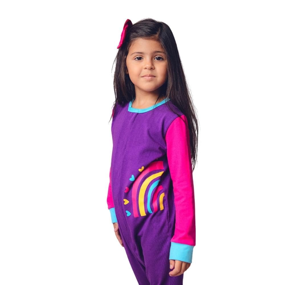 Macacão Magnético Roxo, detalhes pink e azul anil com estampa arco-íris - 18 meses (1 a 2 anos)