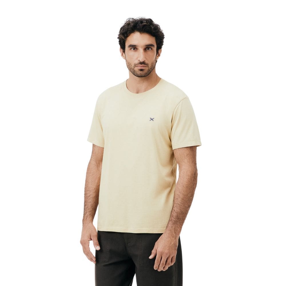 Camiseta Hering Tradicional Peixinho Bordado Casual Básica Bege