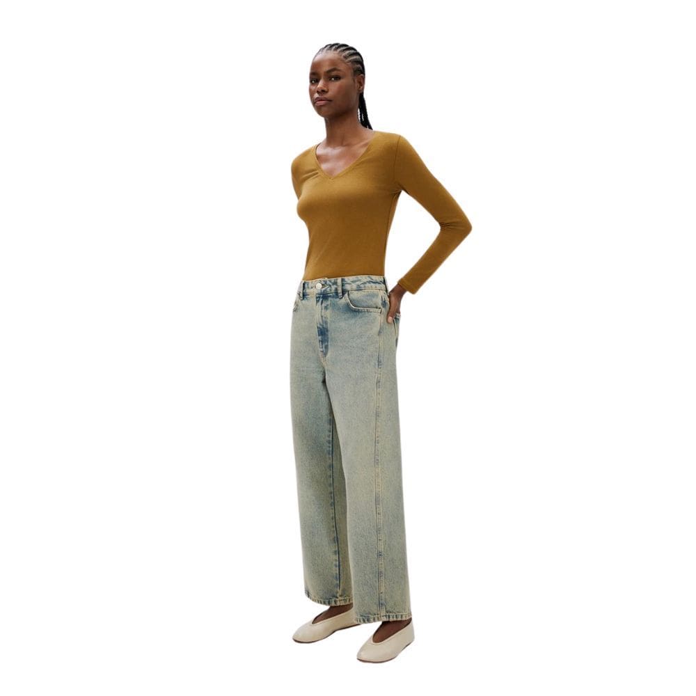 Camiseta Feminina Hering Manga Longa Decote V Ocasiões