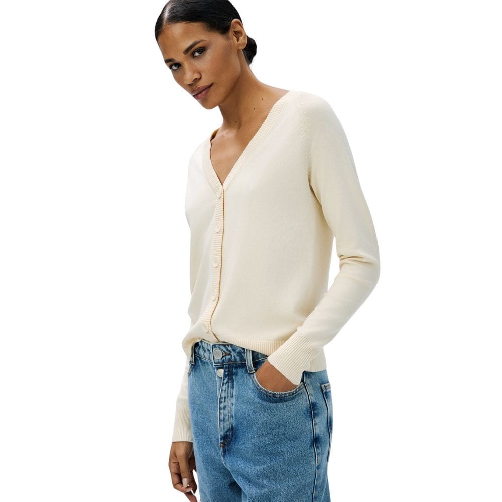 Cardigan Hering Feminino em Tricô Gola V Amarelo Bebê de Botão