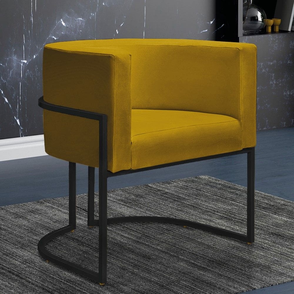 Poltrona Decorativa Sala Nayara Base Ferro Preto Suede