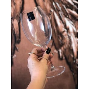 Unidade tac¸a em cristal translu´cida 580ml Bohemia