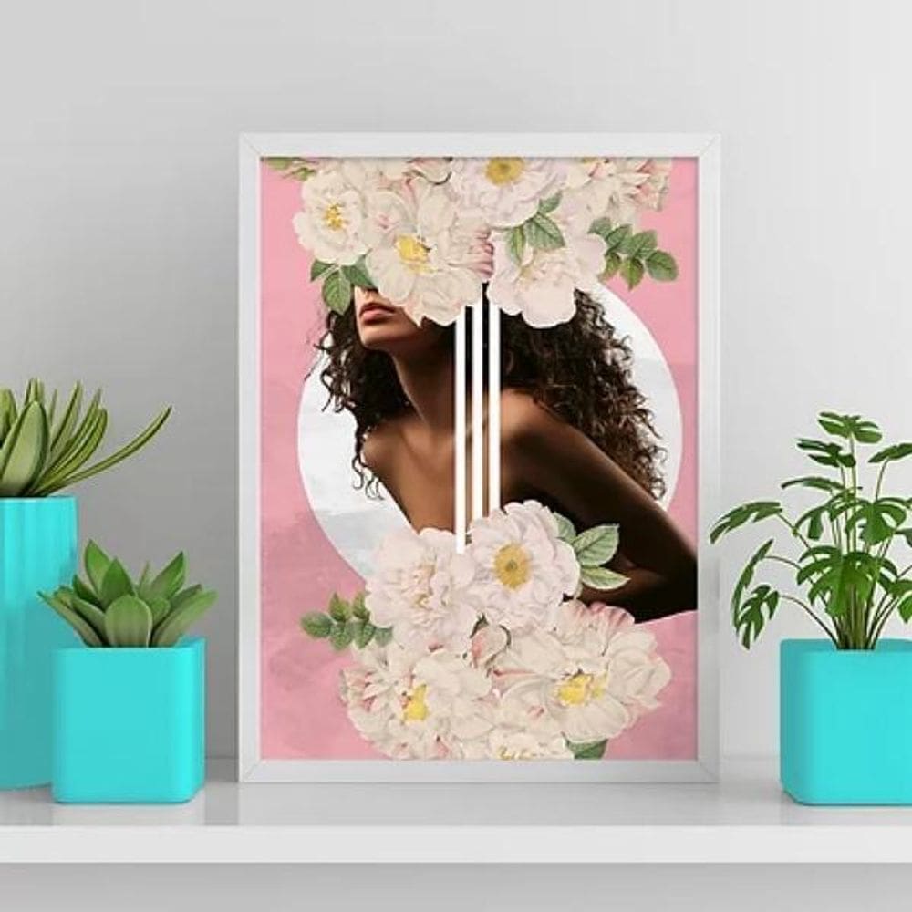 Quadro Mulher Morena Flores Rosa 33X24Cm - Com Vidro