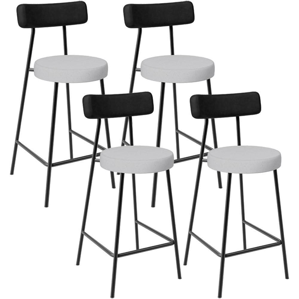 Kit 04 Banquetas Baixa Bar Cozinha Sala Jantar Milão L02 Couríssimo Preto Linho Cinza