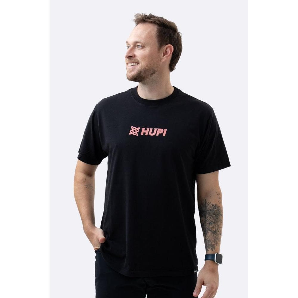 Camiseta HUPI Casual Preta HUPI Is On