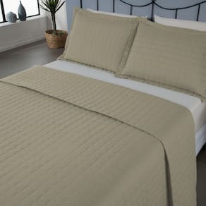 Kit Cobre Leito Copacabana King 3 peças 300 Fios Cáqui