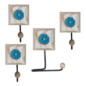 Kit Para Banheiro Com 3 Toalheiros E 1 Porta Papel Higiênico Rustico Flor Branca Cor Azul