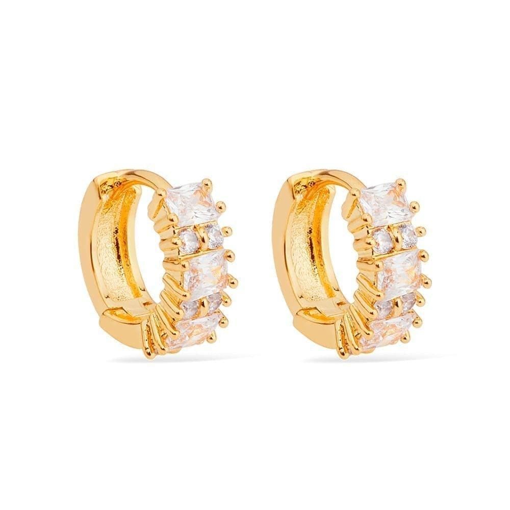 Brinco Dourado De Argolinha Com 7 Pedras De Zircônia