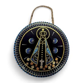 Enfeite de Parede Nossa Senhora Aparecida Porcelana 16 cm
