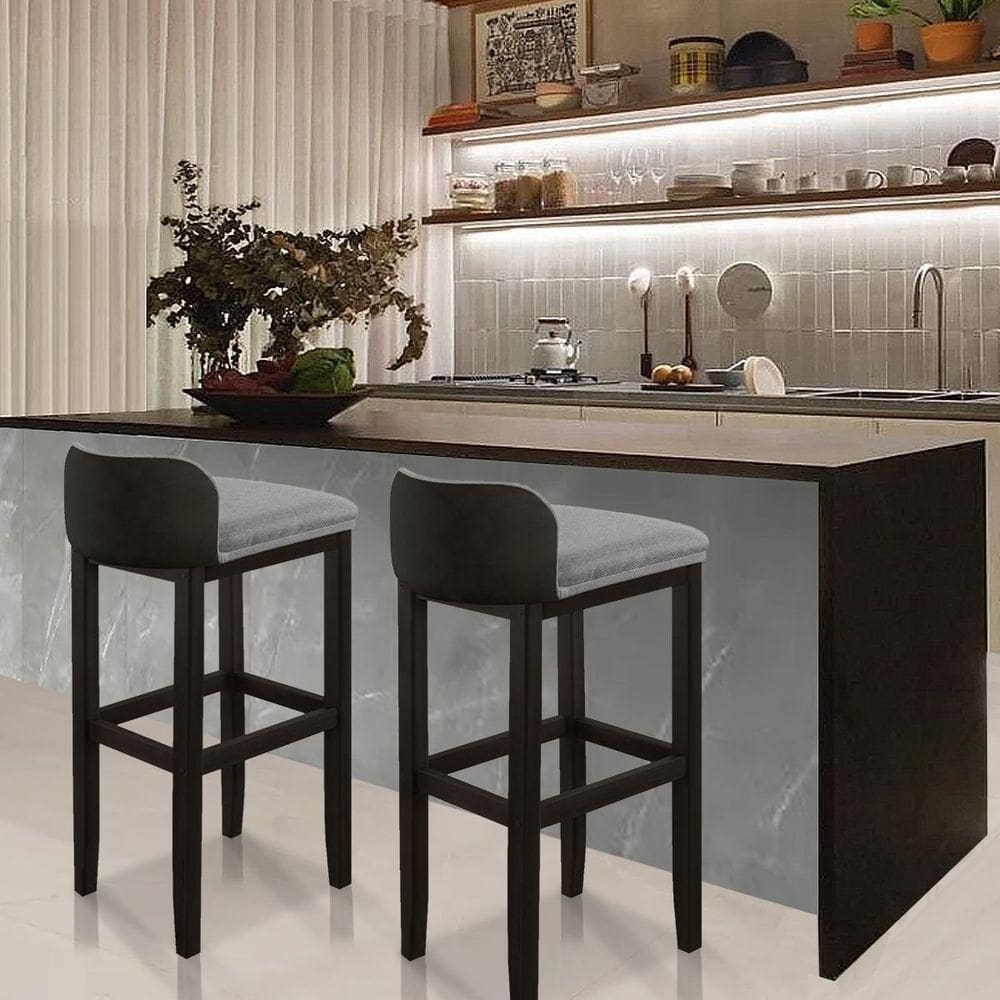 Kit 2 Banquetas Luxo Alta Onix - Base Em Madeira Maciça - Estofado Em Linho Com Composê No Corino